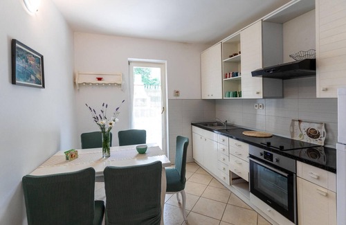 Kremena Apartamento | Acogedor apartamento en Klek con WiFi