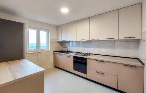 Viskovici Apartamento | Cozy Apartment In Koromacno