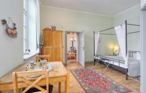Krakow am See Apartamento | Cozy Apartment In Krakow Am See