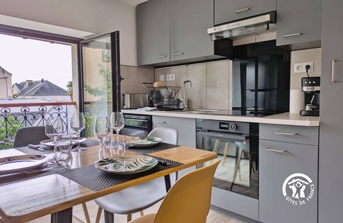 Laval Apartamento | Apartamento acogedor en Laval, con estacionamiento, para 4 personas