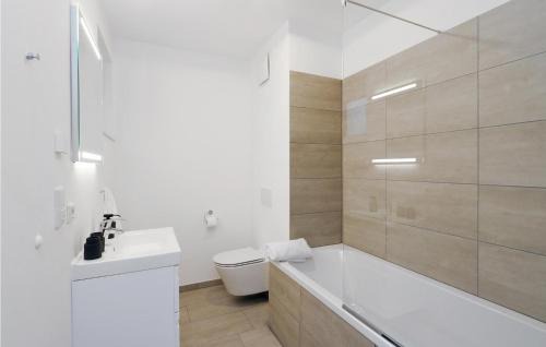 Lembruch Apartamento | Cozy Apartment In Lembruchdümmer See