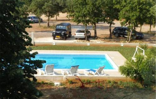 Gradina Apartamento | Cozy Apartment In Lozovac With Wifi