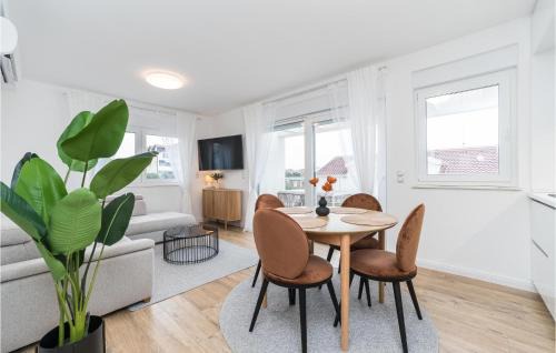 Kolan Apartamento | Cozy Apartment In Mandre With Wifi