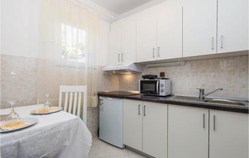 Mihotici Apartamento | Cozy Apartment In Matulji With Wifi