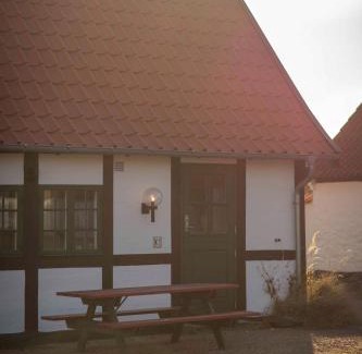 Svaneke Apartamento | Cozy Apartment In Old Farm