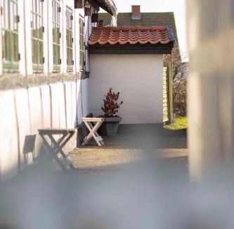 Svaneke Apartamento | Cozy Apartment In Old Farm
