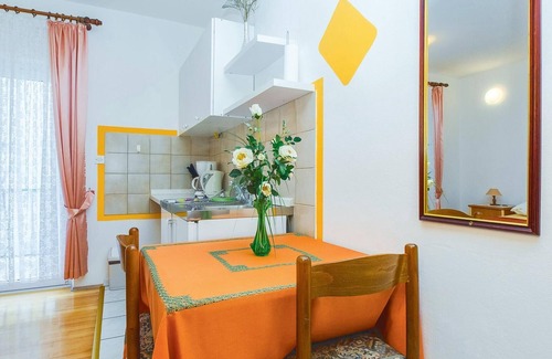 Omis Apartamento | Acogedor apartamento en Omis con WiFi