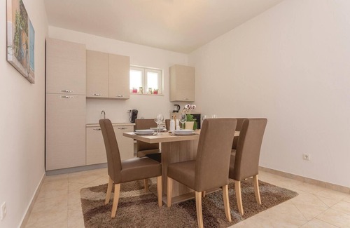 Sibenik Apartamento | Acogedor apartamento en Sibenik con.