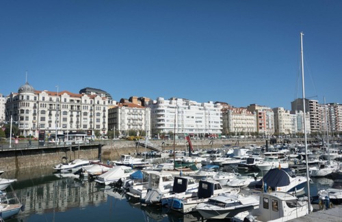 Escobedo Apartamento | Acogedor apartamento en pleno centro de Santander, renovado y con ascensor.