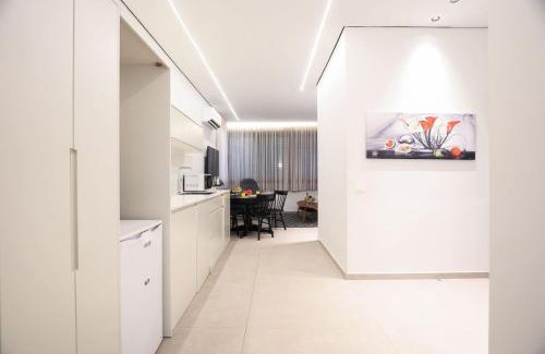 Tel Aviv City Center Apartamento | Cozy Apartment in the Heart of Tel Aviv with Shelter by Sea N' Rent