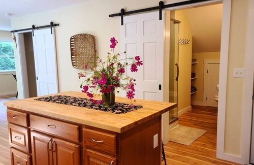 Shawmut Apartamento | Cozy Apartment In The Woods