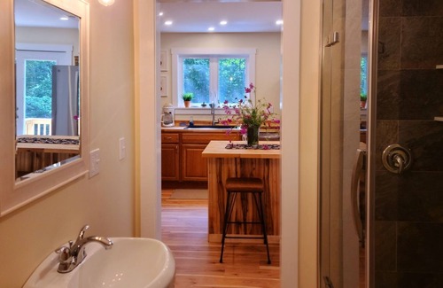 Shawmut Apartamento | Cozy Apartment In The Woods