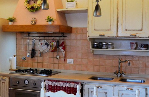 Badia a Settimo Apartamento | Cozy apartment in the green, 20min. from Florence with private parking spaces