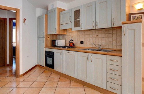 Dimaro Apartamento | Cozy Apartment Ai Bonetei 2 with Mountain View, Wi-Fi, Balcony, Garden & Terrace; Parking Available