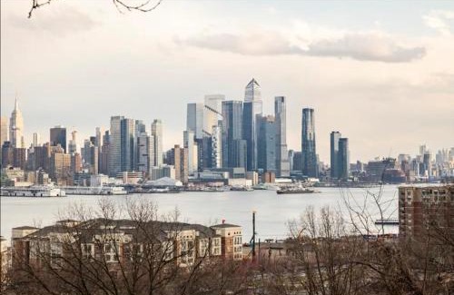 West New York Apartamento | Cozy Apartment Minutes from NYC