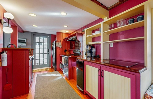 Wiscasset Apartamento | Cozy apartment near the river: walk to town & local attractions
