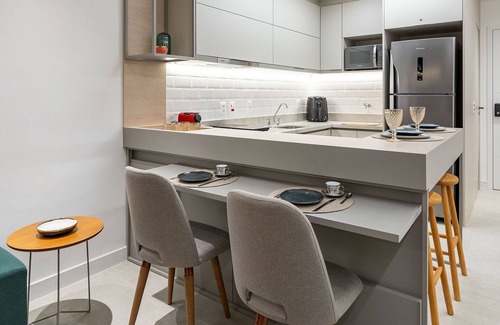 Laranjeiras Apartamento | Cozy Apartment | Pool, Sauna & 350m from the Metro