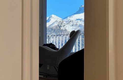 Arosa Apartamento | Cozy apartment right on the ski slope in the heart of Arosa, with all-day sunshine