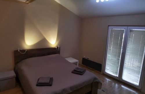 Jagodina Apartamento | Cozy apartment sa parkingom pogodan za dnevni odmor