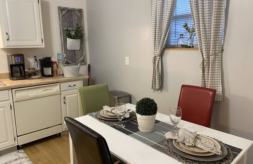 Kodak Casa | Cozy Apartment (sleeps 6)