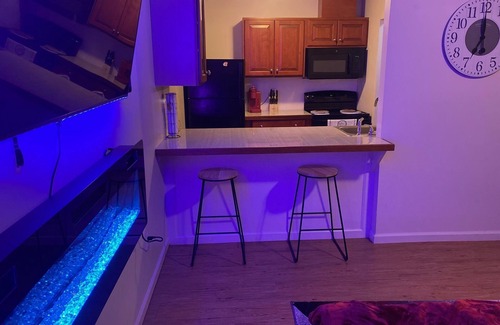 Mount Auburn Apartamento | Cozy apartment steps from Christ Hospital, UC and minutes to downtown!