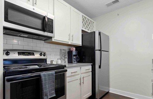 Virginia Beach Apartamento | Cozy Apartment with Lakeside View