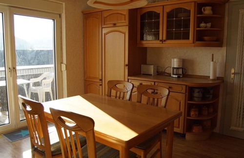 Biberach Apartamento | Acogedor apartamento con balcón, 65 metros cuadrados, 2 habitaciones para máx. 4 personas