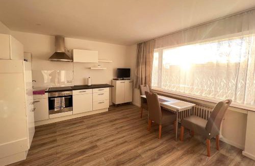 Rheindorf Apartamento | Cozy apartment with balcony