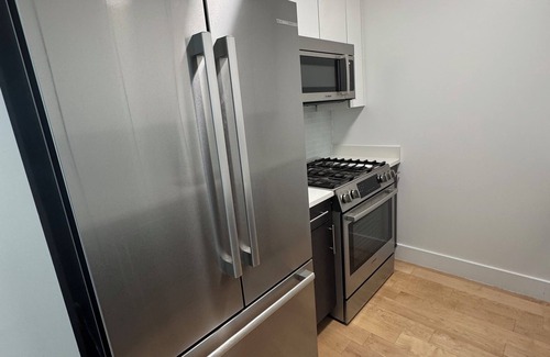 Hunters Point Apartamento | Cozy apartment with, East River Views & NYC Skyline! In a luxurious neighborhood