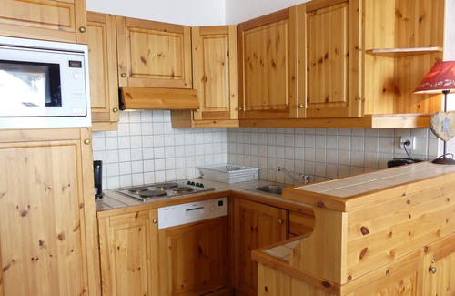 Meribel-Mottaret Apartamento | Apartamento cómodo con gran terraza al sur, cerca de pistas y comercios