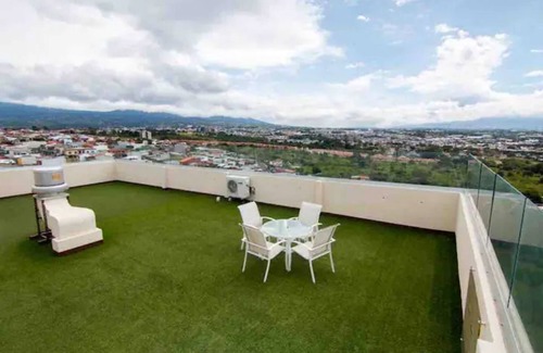 Heredia Apartamento | Cozy apartment with the best view in town