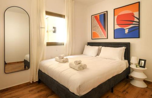 Kerem HaTeimanim Apartamento | Cozy Apt 4-min from the Beach with Mamad by Sea N' Rent