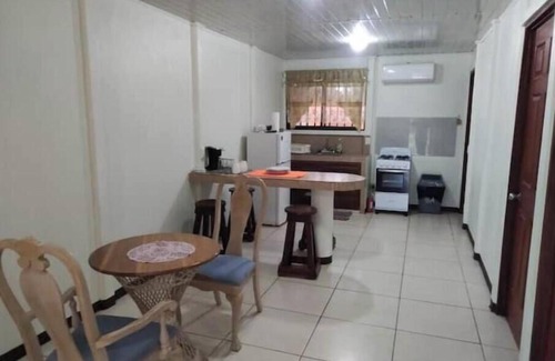 Cahuita Casa | Cozy Apt Near Beach In Cahuita #2