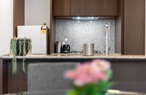 Carlton South Apartamento | Cozy Apt, Only a 5-min Walk to Victoria Market
