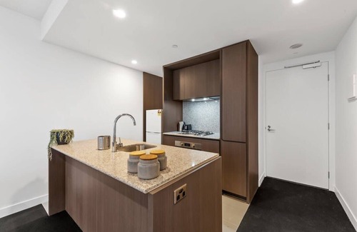 Carlton South Apartamento | Cozy Apt, Only a 5-min Walk to Victoria Market