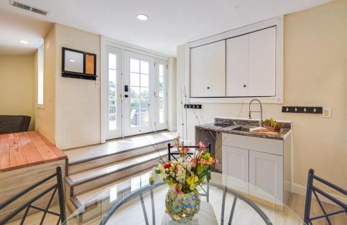 Aptos Apartamento | Cozy Aptos Studio about 2 Mi to Seacliff State Beach!