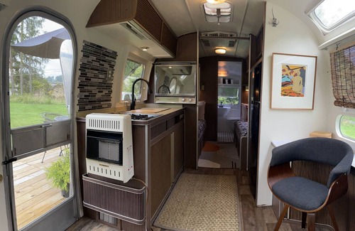 Hico Casa | Cozy Arlo the Airstream ❤️of New River Gorge National Park / Beside Brewery
