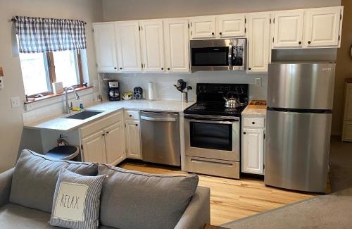 Bartlett Casa | COZY ATTITASH GETAWAY - Walk to lifts, Pool, Hot tub, Game room, Storyland