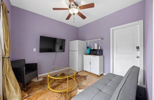 Pico - Robertson Casa | Cozy Backhouse Stay – Sleeps 2 Beverly Hills Adj