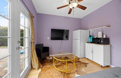 Pico - Robertson Casa | Cozy Backhouse Stay – Sleeps 2 Beverly Hills Adj