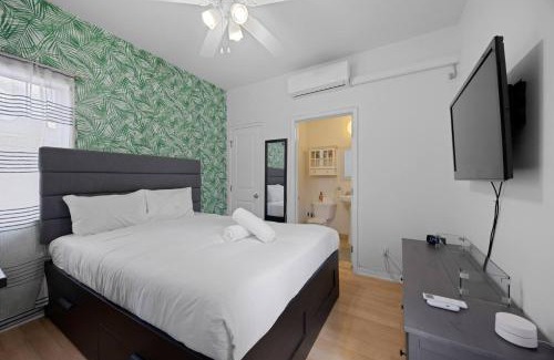 Pico - Robertson Casa | Cozy Backhouse Stay – Sleeps 2 Beverly Hills Adj