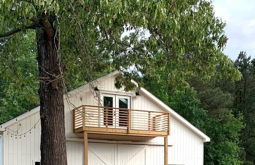 Southern Pines Casa | Cozy Barn Apt