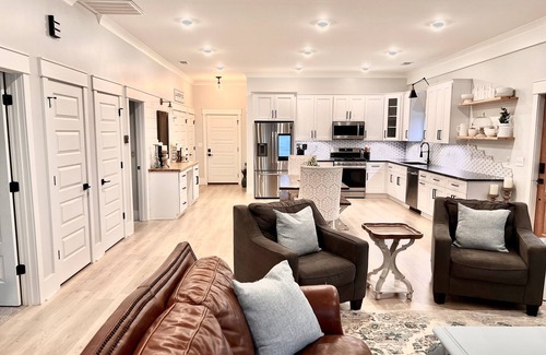 Troutman Casa | Cozy barndominium with hot tub