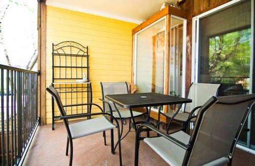Barton Hills Apartamento | Hermoso y acogedor Zilker Park Condo!