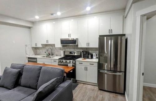 Northeast Edmonton Casa | Cozy basement for a lovely stay & perfect for WFH