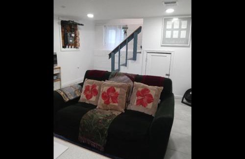 Irvington Apartamento | "Cozy Basement Retreat Just 40 Minutes to NYC!"