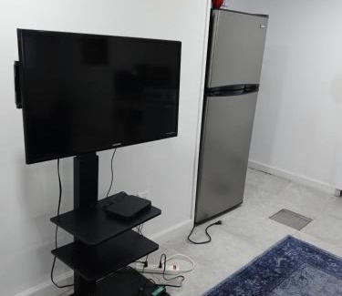 Irvington Apartamento | "Cozy Basement Retreat Just 40 Minutes to NYC!"