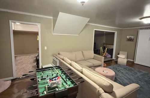 Huntcliff Apartamento | Cozy basement studio with WiFi, hot tub and pool in enjoyable Columbia
