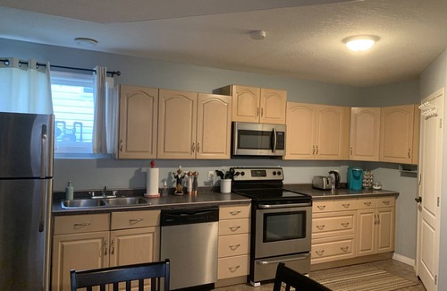 Northwest Edmonton Casa | Cozy Basement Suite close to Downtown