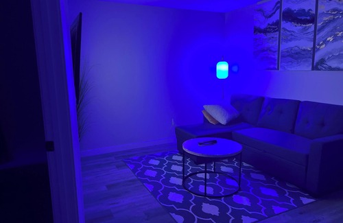 Southeast Edmonton Hotel | Cozy basement suite in Elerslie .